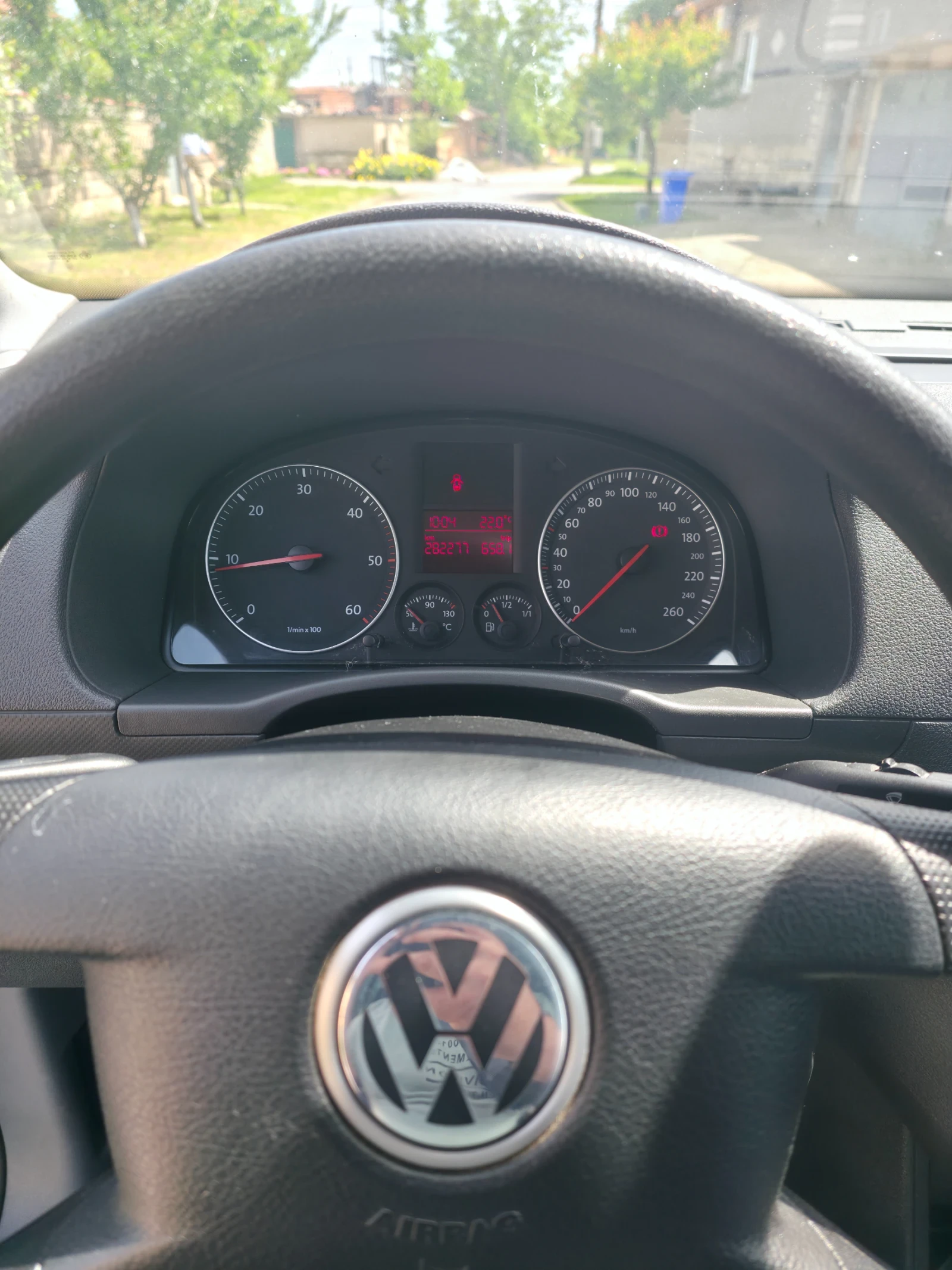 VW Caddy 1.9TDI, снимка 7 - Автомобили и джипове - 54597086