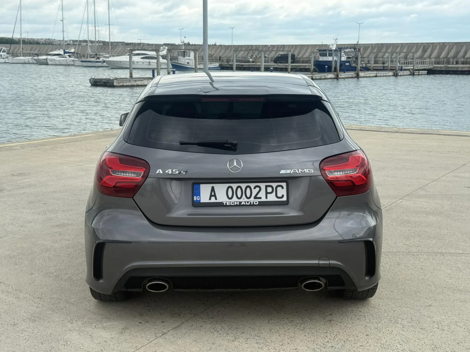 Mercedes-Benz A 180 1.6 Турбо 2017, снимка 3 - Автомобили и джипове - 54630767