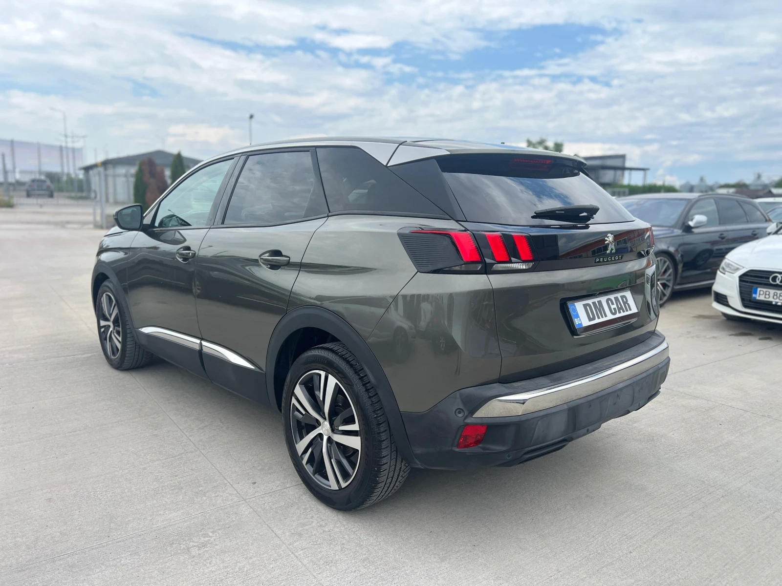 Peugeot 3008 1.6 / МАСАЖ / ПОДГРЕВ / ЛИЗИНГ, снимка 6 - Автомобили и джипове - 54945609
