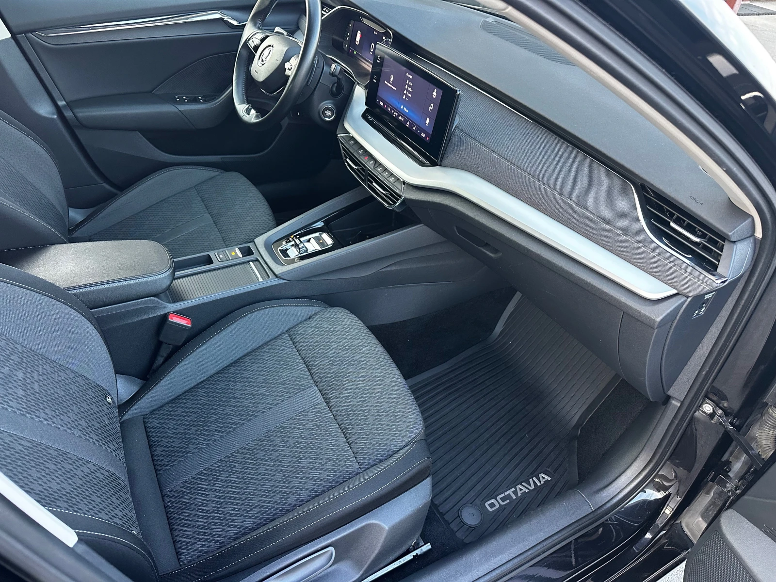 Skoda Octavia 2.0TDI 150к.с DSG* Led, снимка 8 - Автомобили и джипове - 55304266