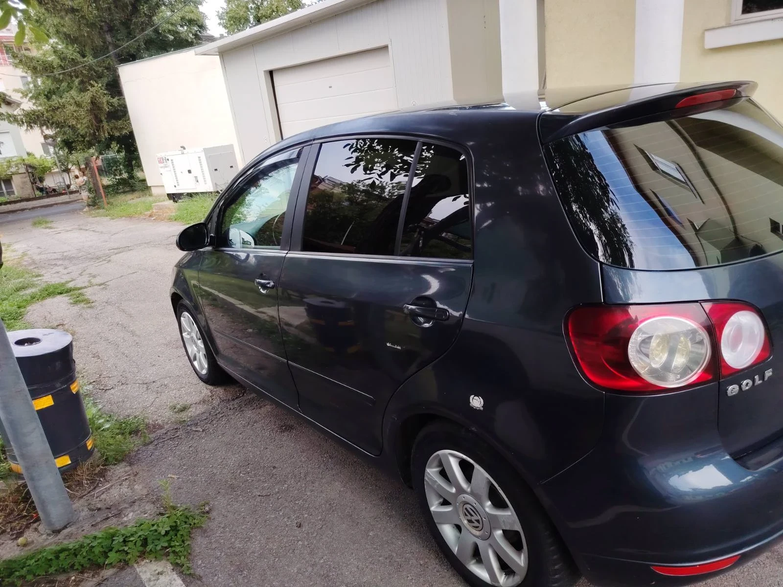 VW Golf Plus 1.6 FSI, снимка 2 - Автомобили и джипове - 55316081