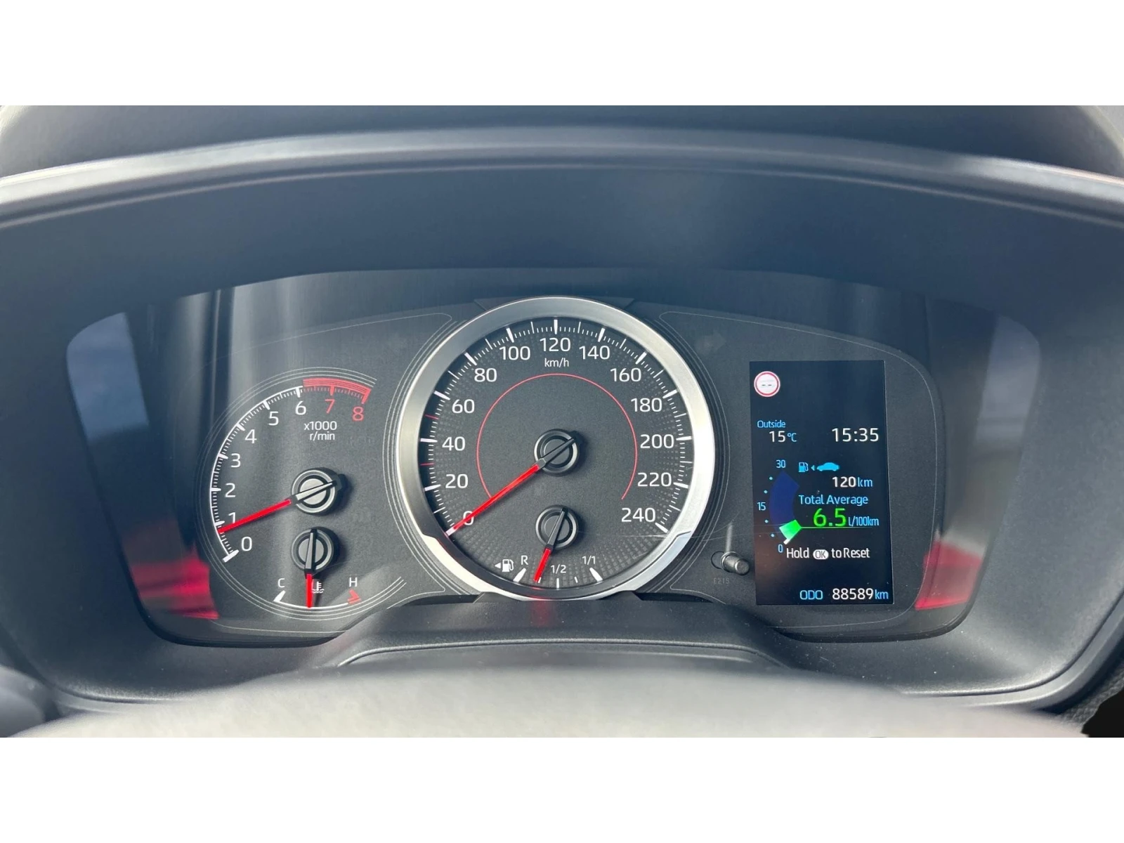 Toyota Corolla 1.2Т  Comfort+  М/Т, Месечна вноска от 199  , снимка 14 - Автомобили и джипове - 55555166