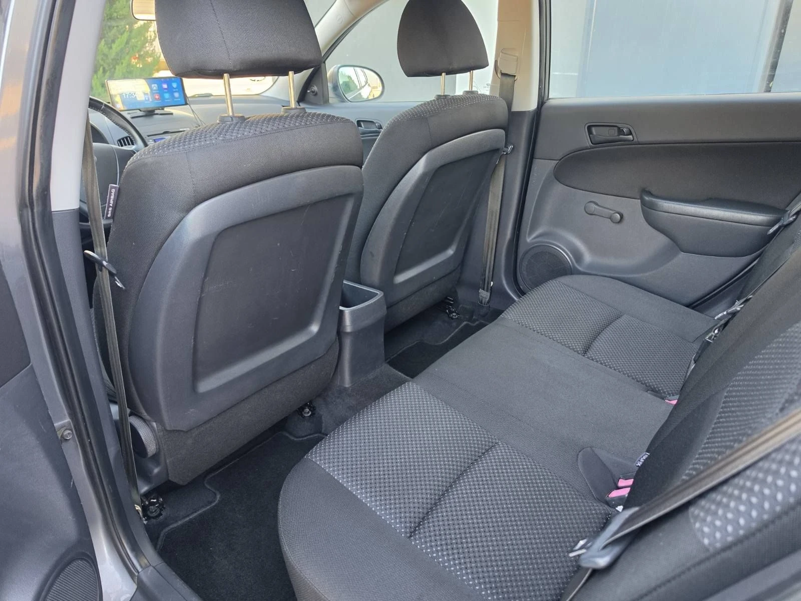 Hyundai I30 1.4 / 109 к.с., снимка 13 - Автомобили и джипове - 56340015
