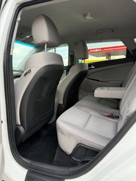 Hyundai Tucson HTRAC AWD 51000км!, снимка 11