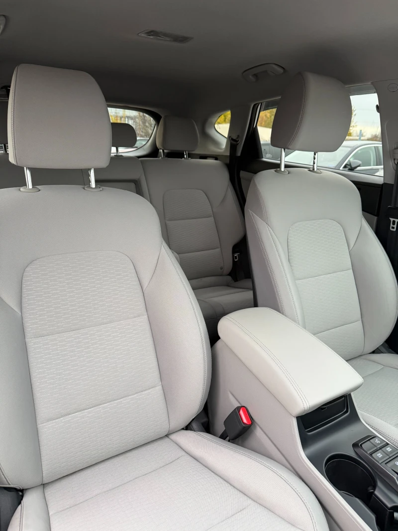 Hyundai Tucson HTRAC AWD 51000км!, снимка 15 - Автомобили и джипове - 52479618
