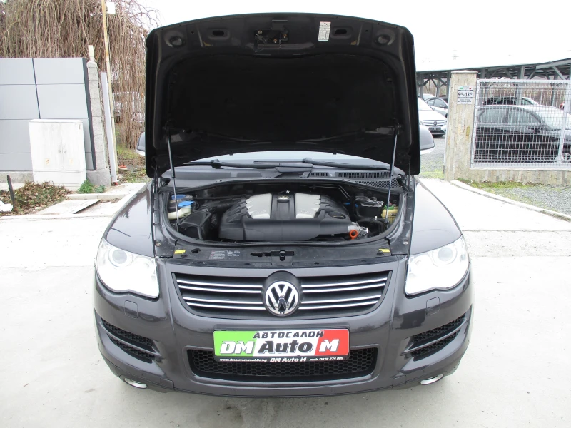 VW Touareg 3.0TDI/224кс/АВТОМАТИК/КАТО НОВА/, снимка 17 - Автомобили и джипове - 52883375