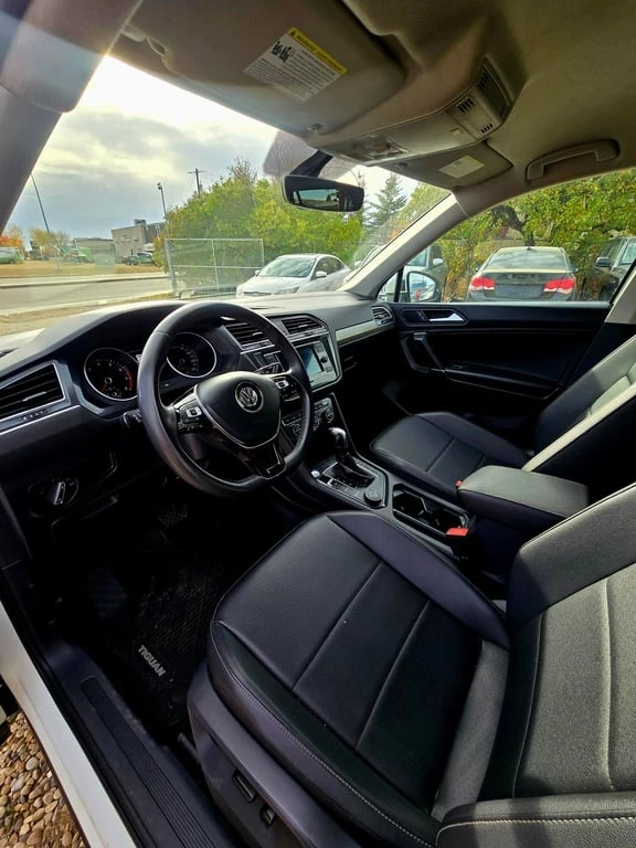 VW Tiguan * 4MOTION * CARFAX * БЕЗ ПЪРВОНАЧАЛНА ВНОСКА, снимка 17 - Автомобили и джипове - 52968463