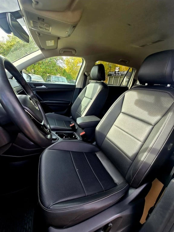 VW Tiguan * 4MOTION * CARFAX * БЕЗ ПЪРВОНАЧАЛНА ВНОСКА, снимка 16 - Автомобили и джипове - 52968463