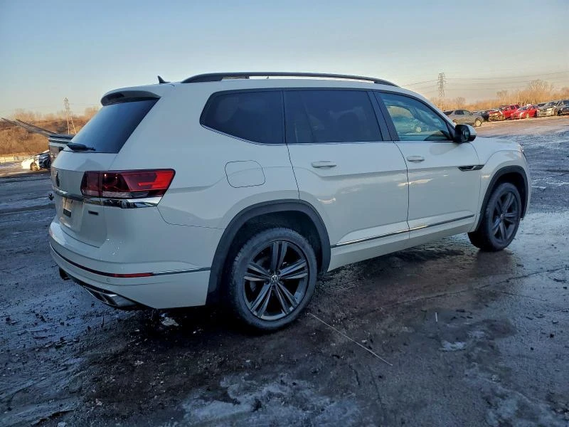 VW Atlas 3.6L 6 ALL WHEEL DRIVE, снимка 4 - Автомобили и джипове - 53803549