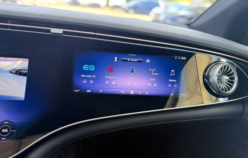 Mercedes-Benz EQE 500 AMG 4-MATIC HYPERSCREEN PANORAMA | Mobile.bg   10