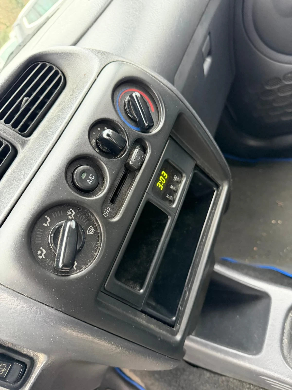 Daihatsu Terios 1.3I 4x4 Климатик - изображение 9