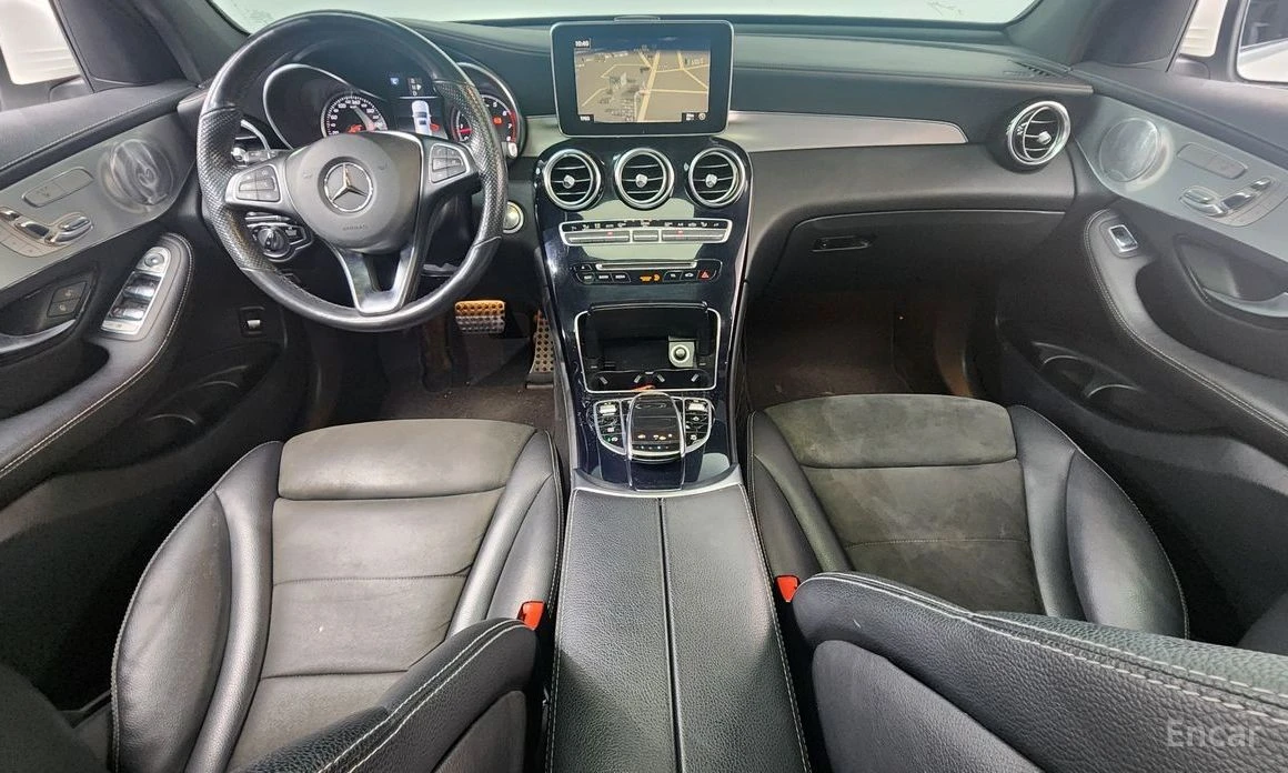 Mercedes-Benz GLC 300 * AMG* COUPE* 4MATIC* BURMESTER* HEAD-UP* , снимка 7 - Автомобили и джипове - 53736796