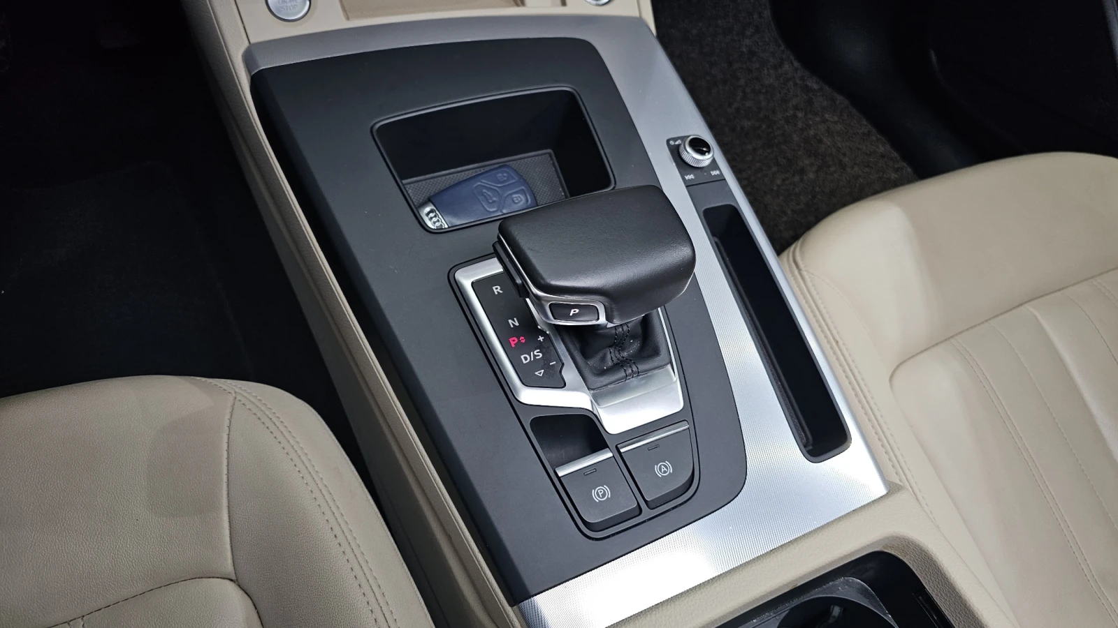 Audi Q5 2020* БЕЗ АНАЛОГ* DIGITAL* PANO* КРАЙНА ЦЕНА, снимка 12 - Автомобили и джипове - 54864274