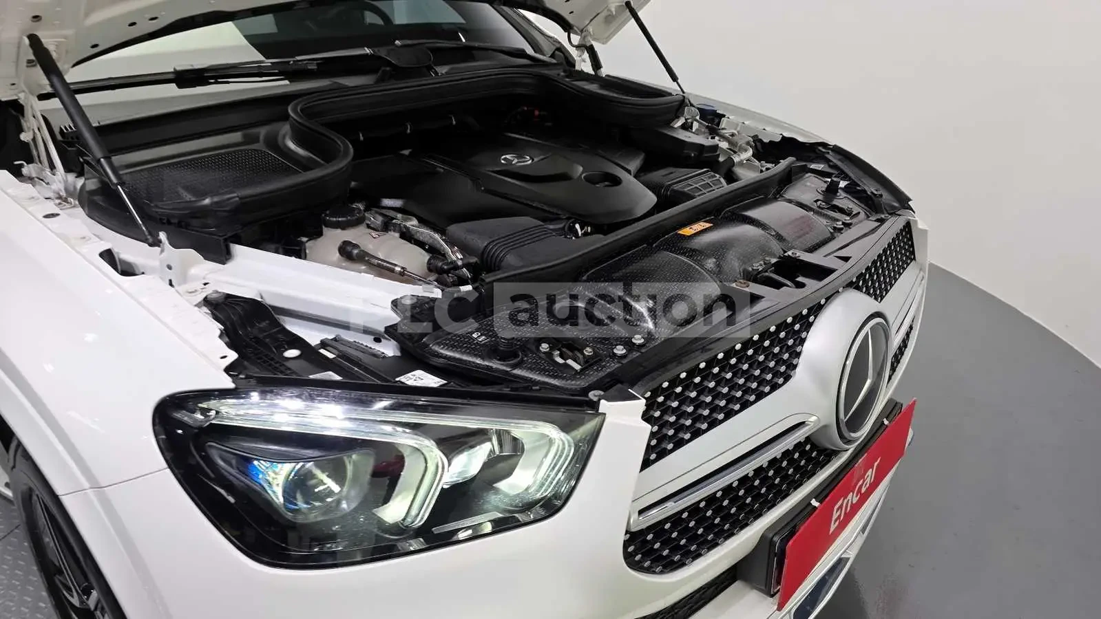 Mercedes-Benz GLE 400 ДИСТРОНИК * ОБДУХВАНЕ * BURMESTER * HEAD-UP * , снимка 6 - Автомобили и джипове - 54997619