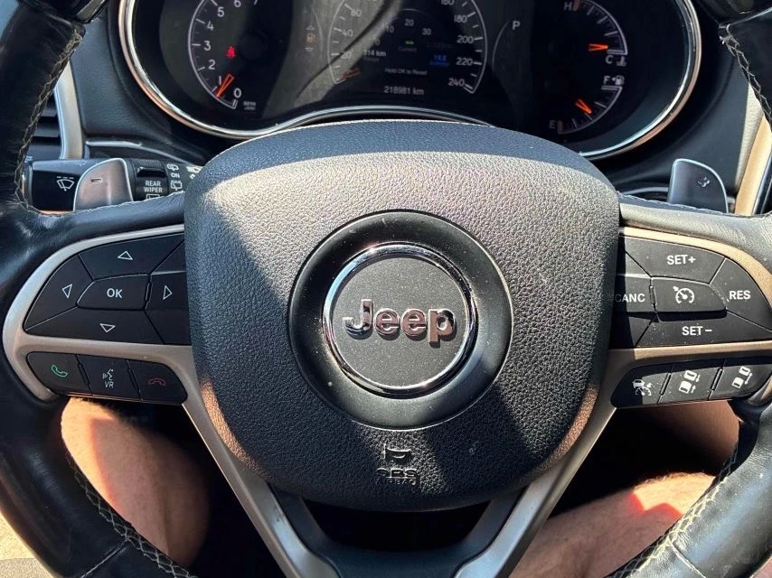 Jeep Grand cherokee Overland* Шибидах* Back cam* Обдухване* 2ключа* , снимка 8 - Автомобили и джипове - 55268313