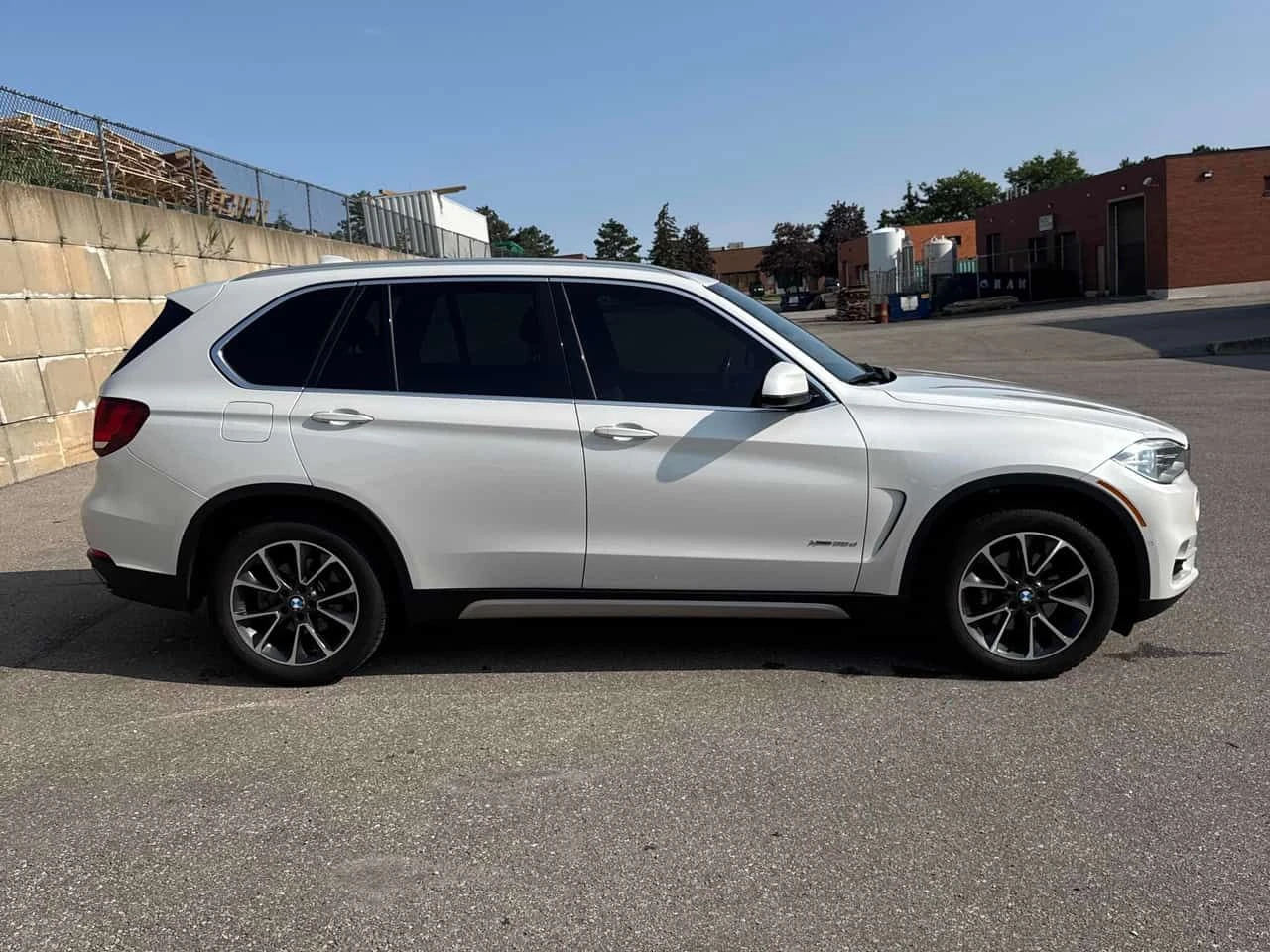 BMW X5 xDrive35d  CARFAX, снимка 3 - Автомобили и джипове - 55434845