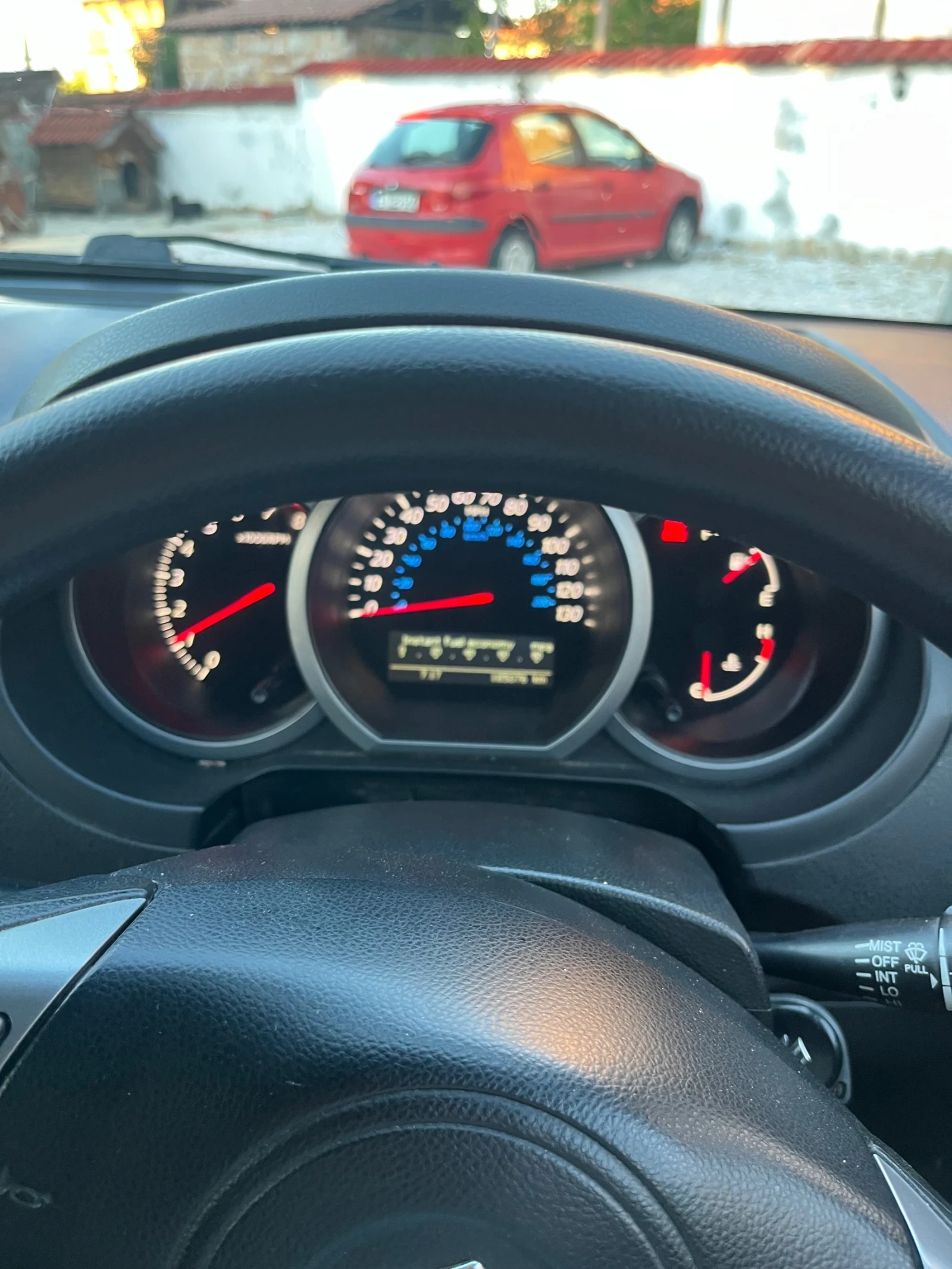 Suzuki Grand vitara 1.6, снимка 6 - Автомобили и джипове - 56003335