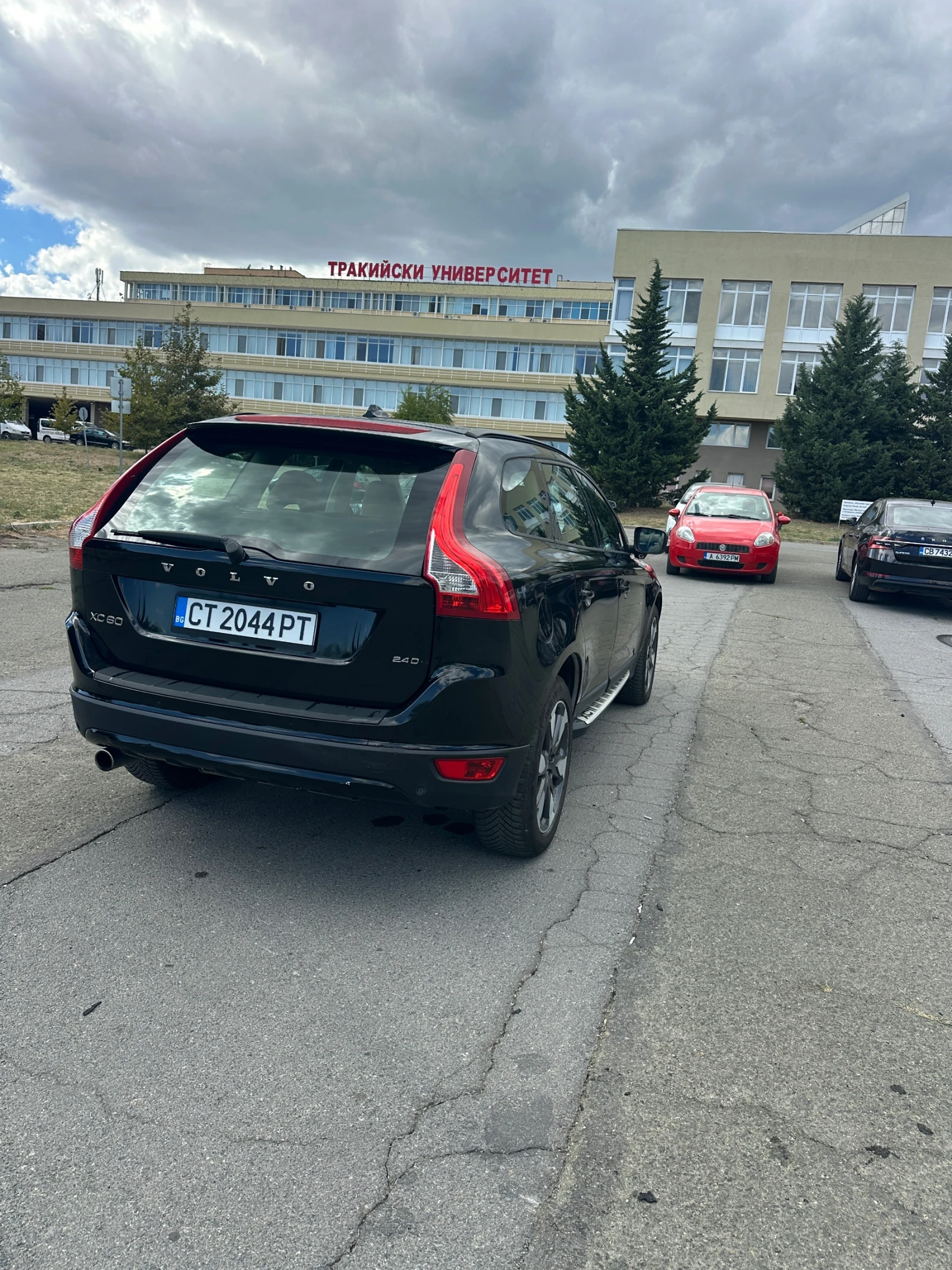 Volvo XC60 2.4D AUTOMAT, снимка 5 - Автомобили и джипове - 56213788