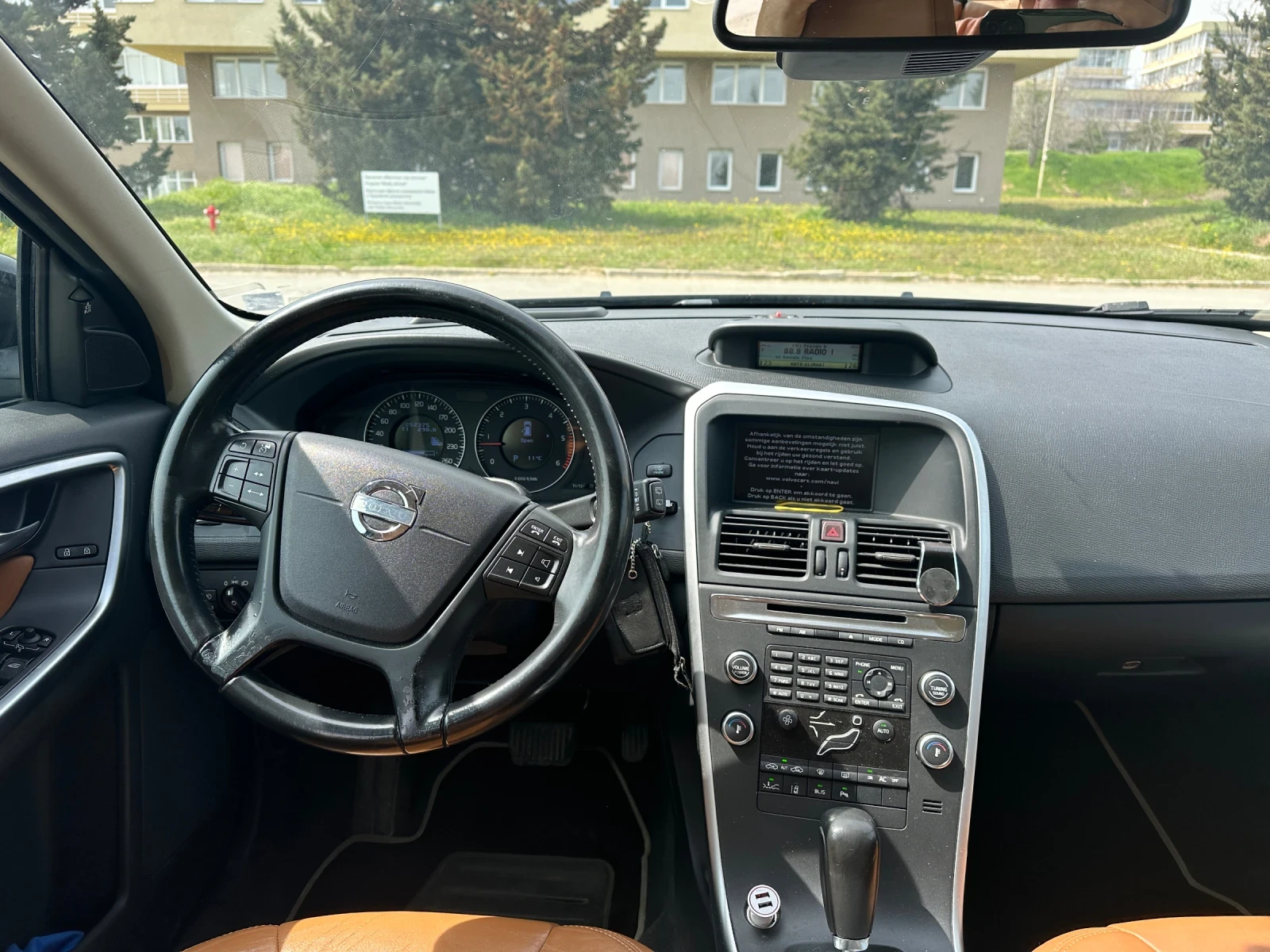 Volvo XC60 2.4D AUTOMAT, снимка 12 - Автомобили и джипове - 56213788