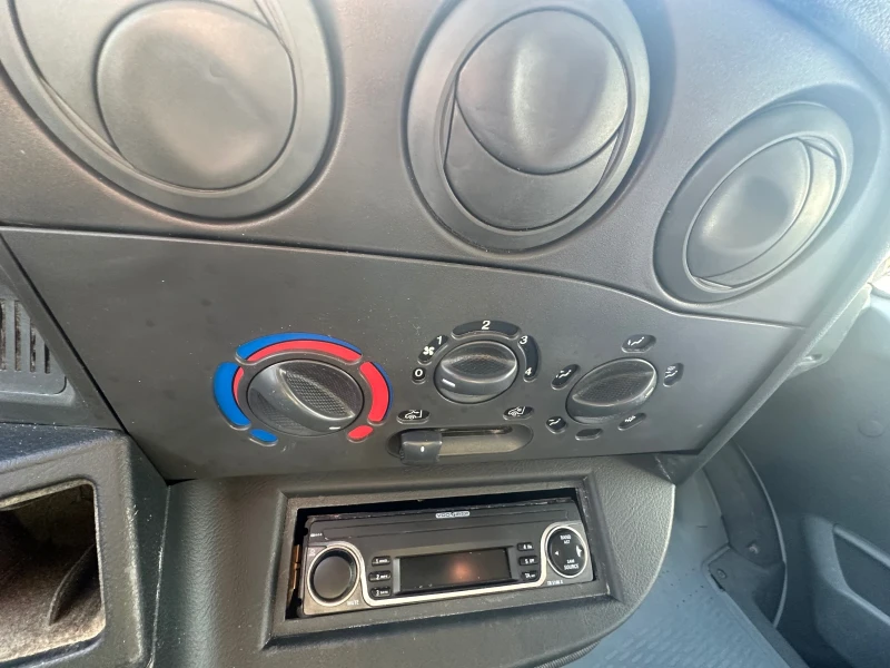 Iveco Daily 3.0* 140k.c.* 3.5Т* N1* REALNI KM* , снимка 15 - Бусове и автобуси - 52676006