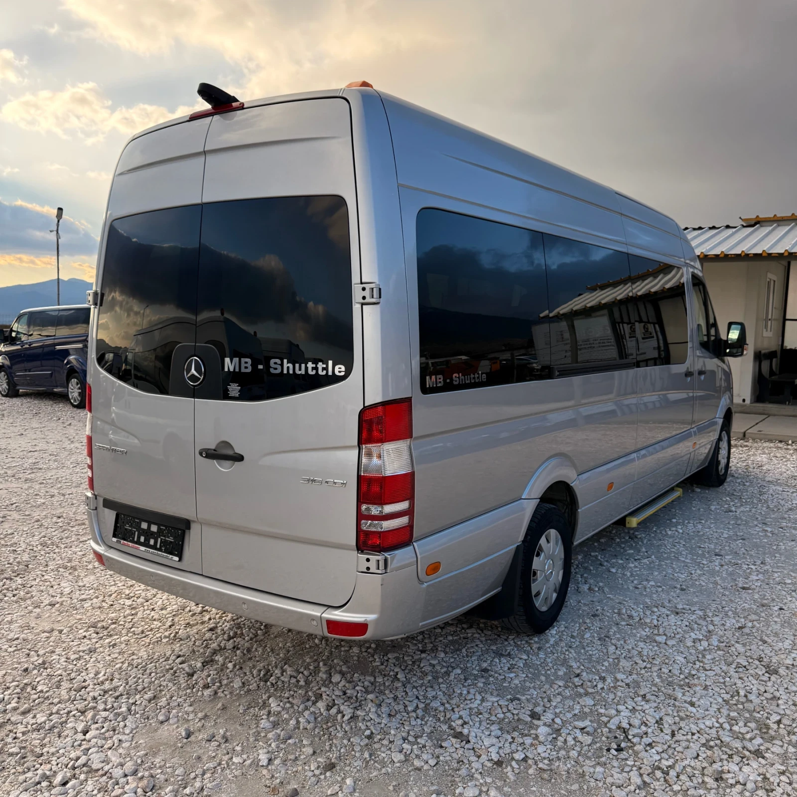 Mercedes-Benz Sprinter 316 9-Местен-МаксиБаза-ДвоенКлиматик - изображение 7