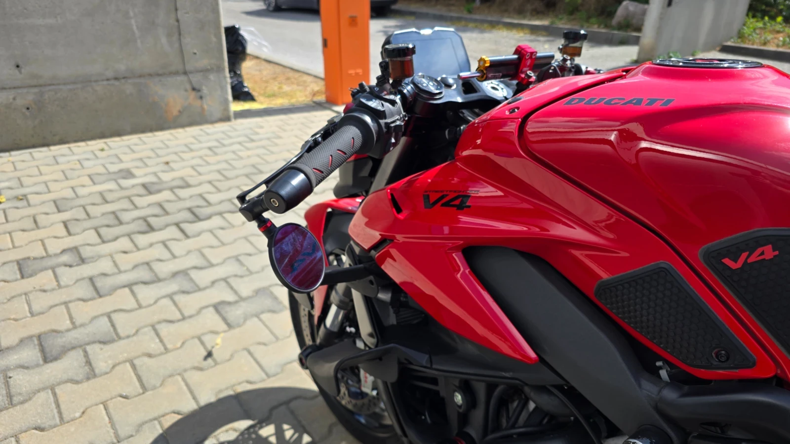 Ducati Streetfighter v4 - изображение 7