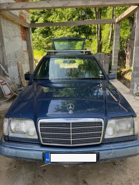 Mercedes-Benz E 300, снимка 1