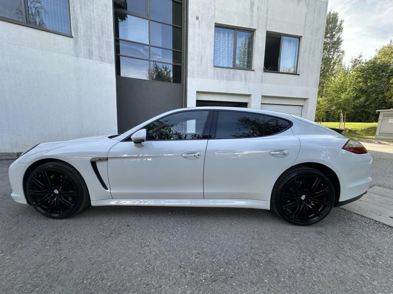 Porsche Panamera 4S / РЕГИСТРИРАН / ОБСЛУЖЕН, снимка 4 - Автомобили и джипове - 47513342