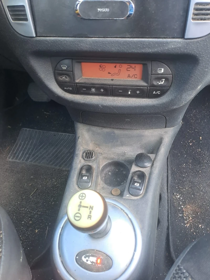 Citroen C2 1.4d, снимка 12 - Автомобили и джипове - 48603259