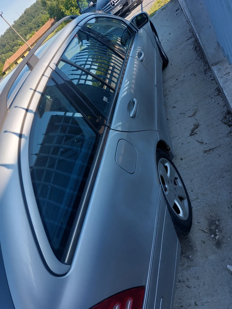 Mercedes-Benz C 220 CDI, снимка 4 - Автомобили и джипове - 52553133