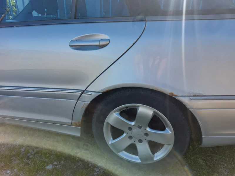 Mercedes-Benz C 220 CDI, снимка 6 - Автомобили и джипове - 52553133
