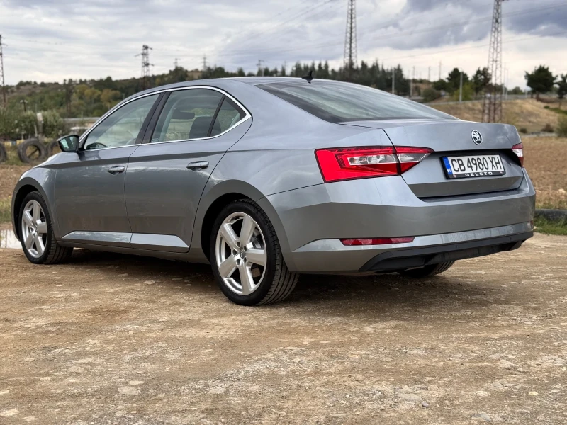 Skoda Superb 2.0tdi/лизинг/обслужен, снимка 4 - Автомобили и джипове - 52148313