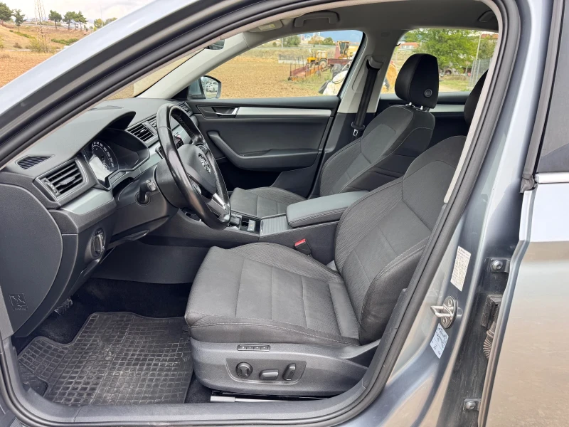 Skoda Superb 2.0tdi/лизинг/обслужен, снимка 9 - Автомобили и джипове - 52148313