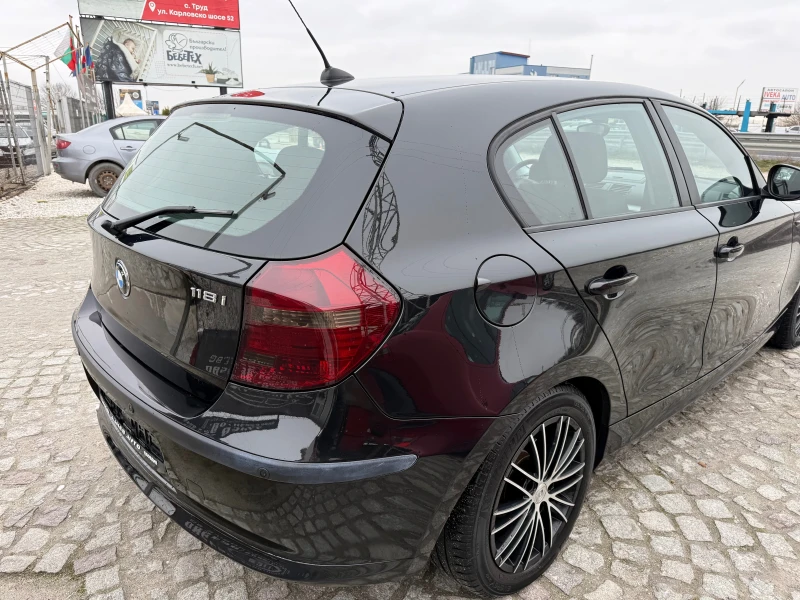 BMW 118 2.0БЕНЗОН 6 скорости, снимка 6 - Автомобили и джипове - 53371051