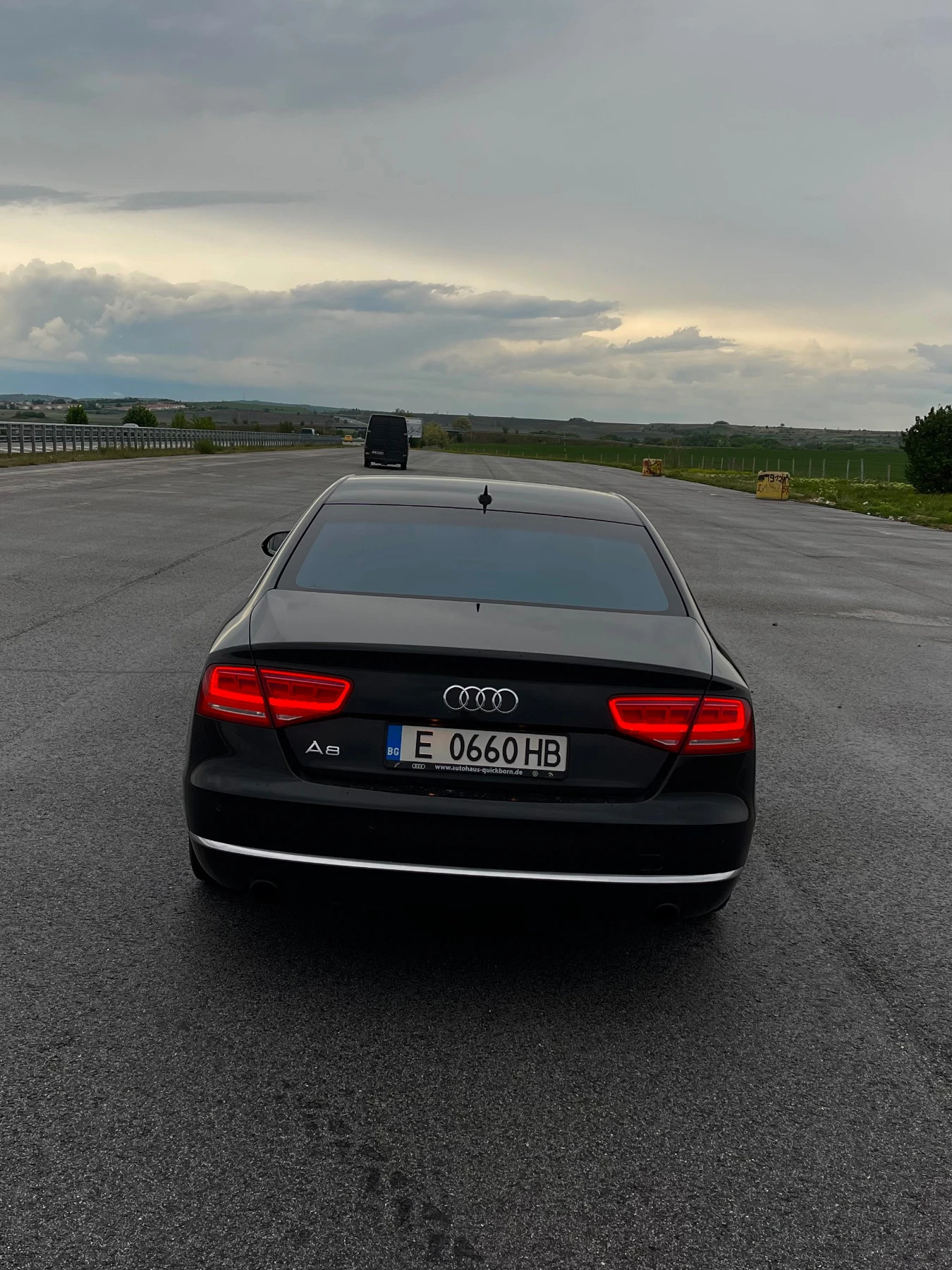 Audi A8 V8 4.2 TDI - изображение 2