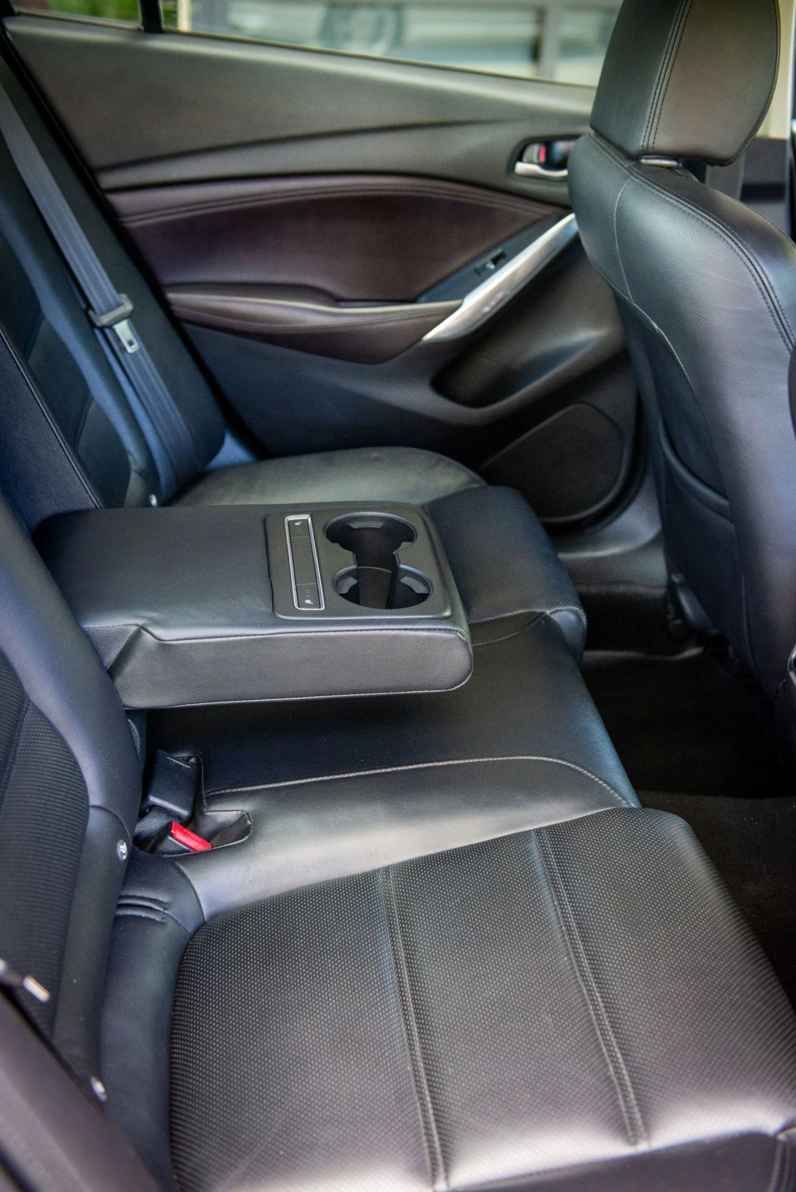 Mazda 6 Купувана от Мазда, снимка 16 - Автомобили и джипове - 53038563