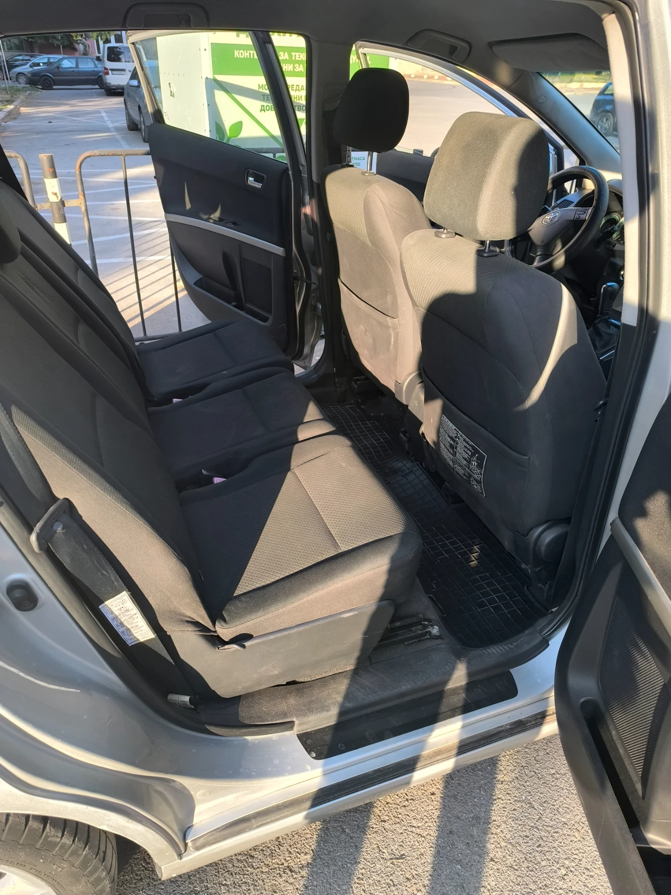 Toyota Corolla verso 2.2 D4D 136 - изображение 9