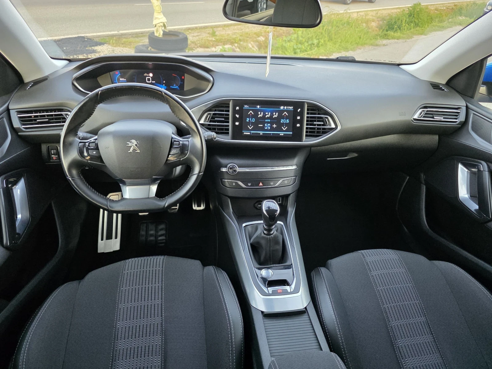 Peugeot 308 New Line, Navi, Camera, Distronic | Mobile.bg — изображение 12