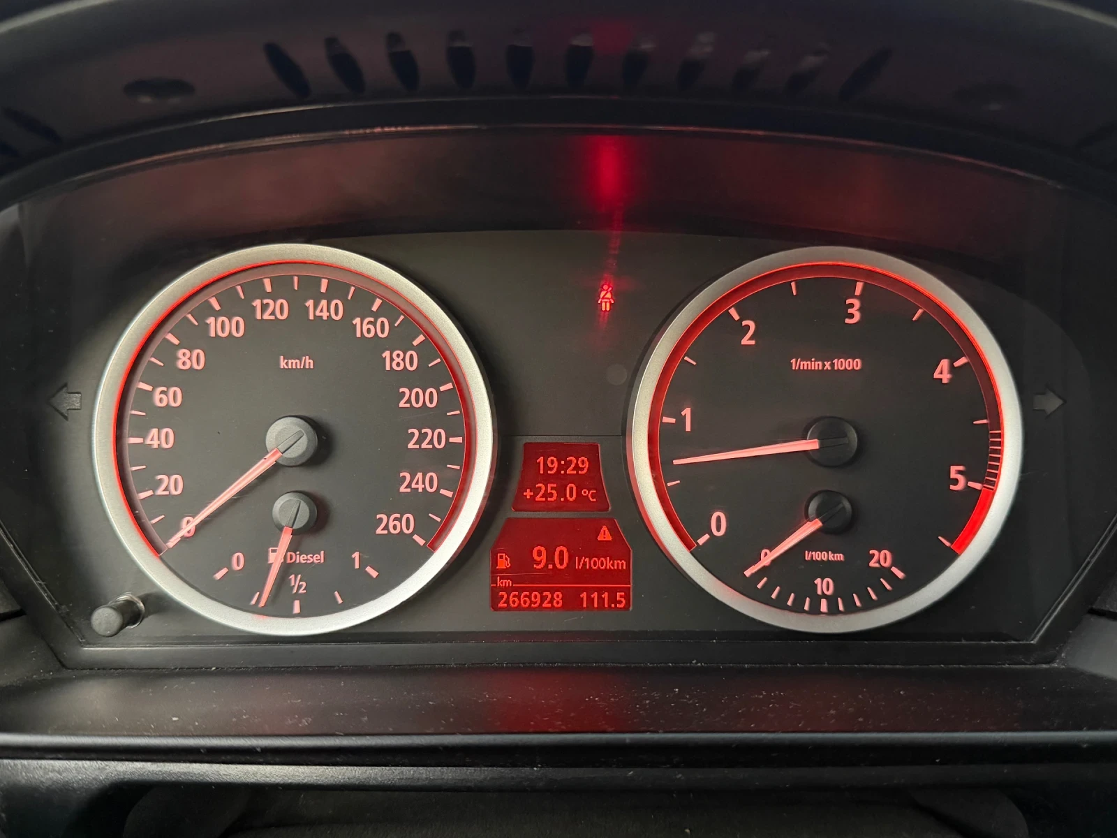BMW 530 M-Pack 3.0 - изображение 9