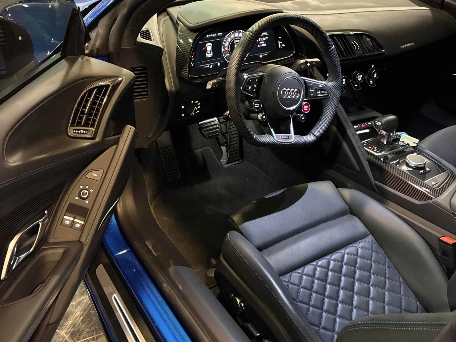 Audi R8 V10 performance CARFAX    | Mobile.bg   6