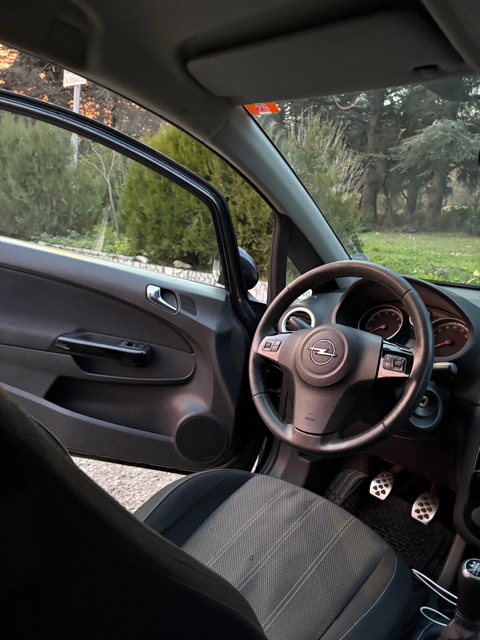 Opel Corsa 1.4 - изображение 9