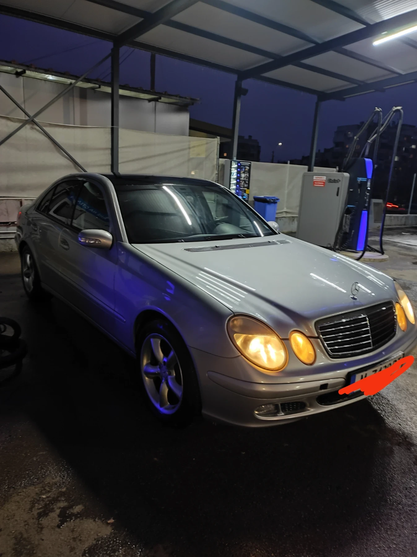 Mercedes-Benz E 220  - изображение 3