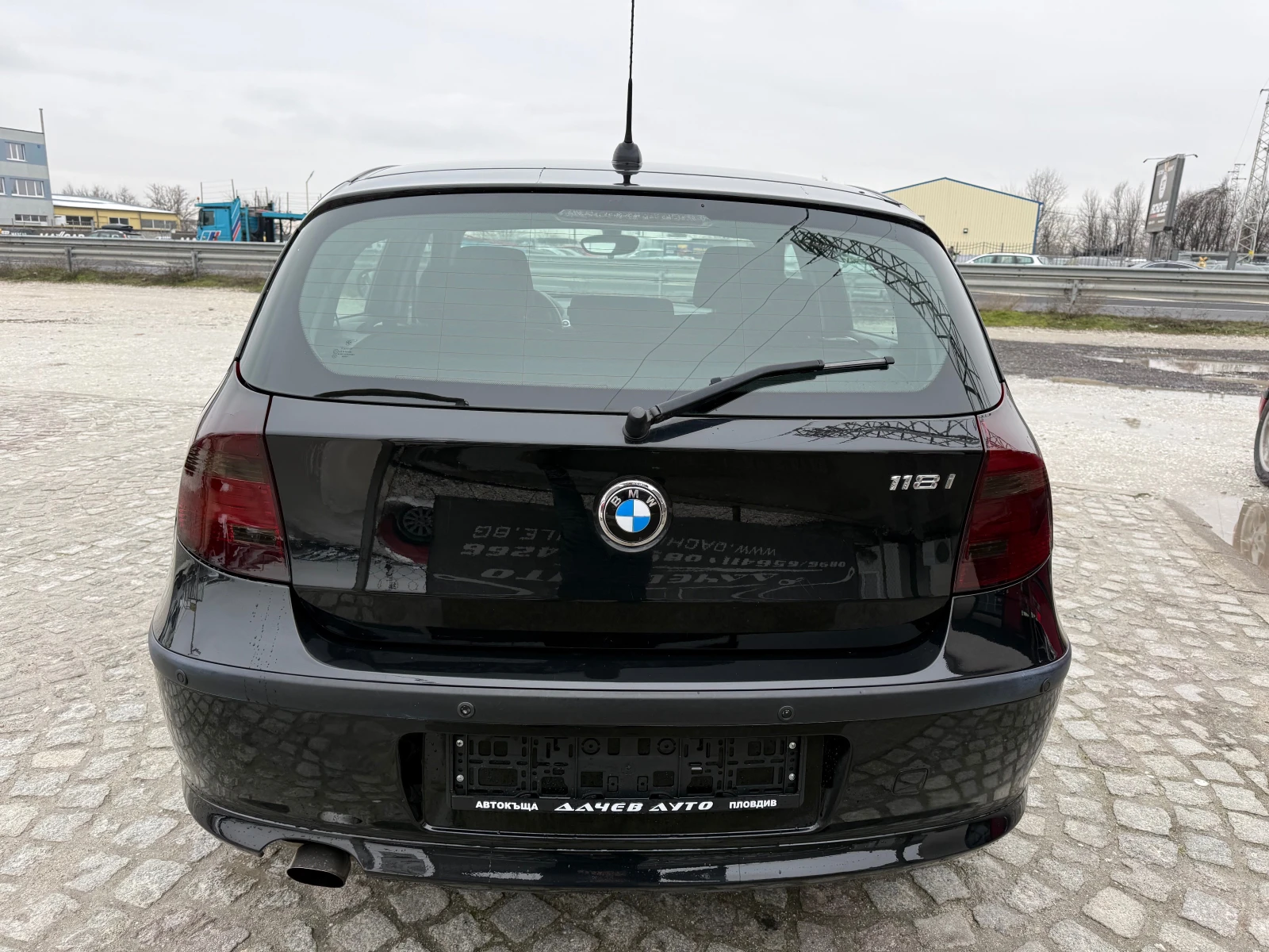 BMW 118 2.0БЕНЗОН 6 скорости - изображение 5