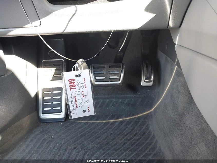 Audi A4 2.0L I-4 DI, DOHC, VVT, TURBO, 252HP All Wheel, снимка 11 - Автомобили и джипове - 53801155