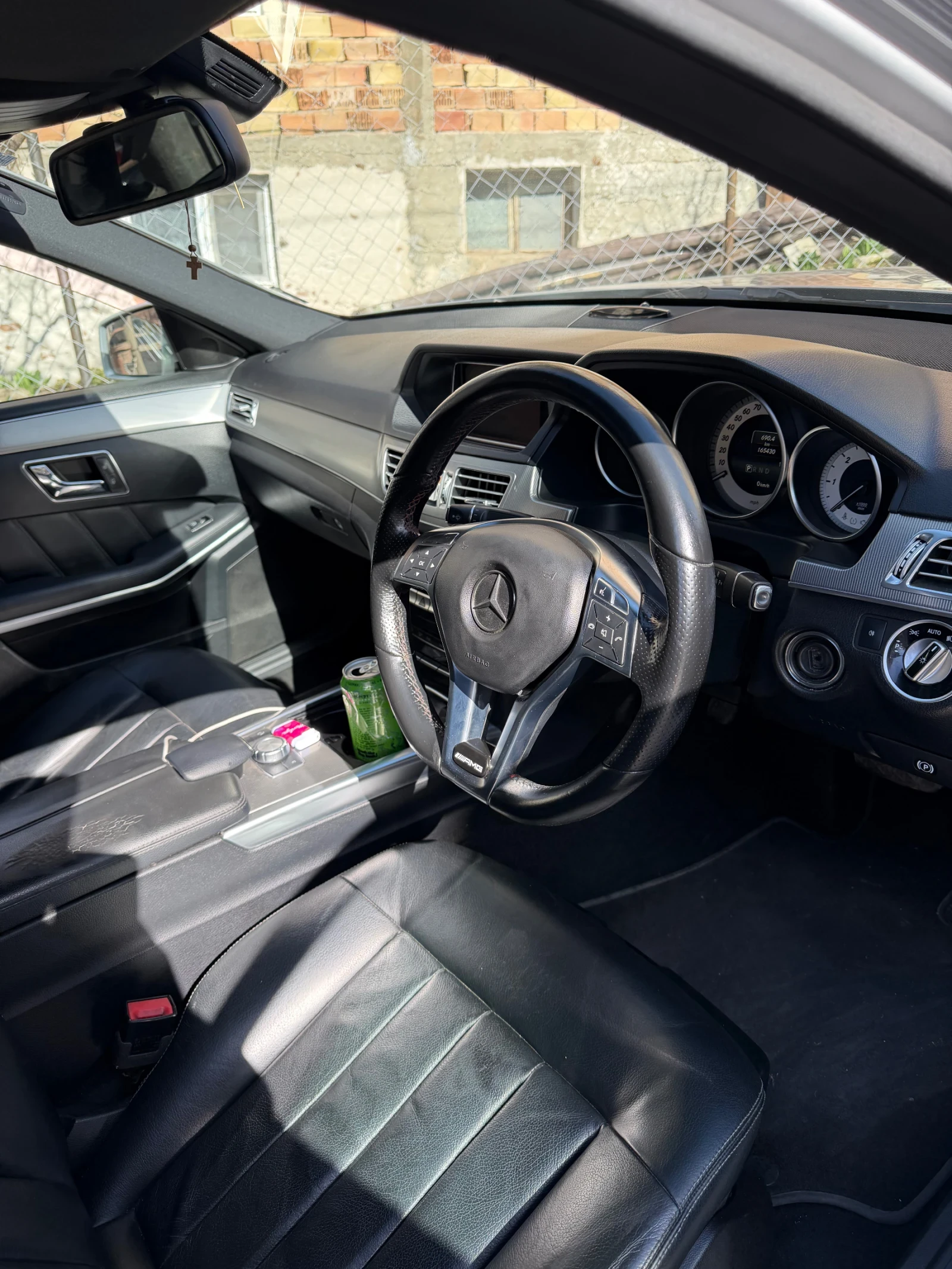 Mercedes-Benz E 220, снимка 5 - Автомобили и джипове - 53869956