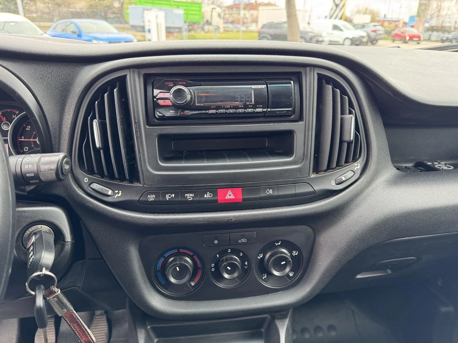 Fiat Doblo 1.3 multijet Maxi, снимка 13 - Автомобили и джипове - 54029416
