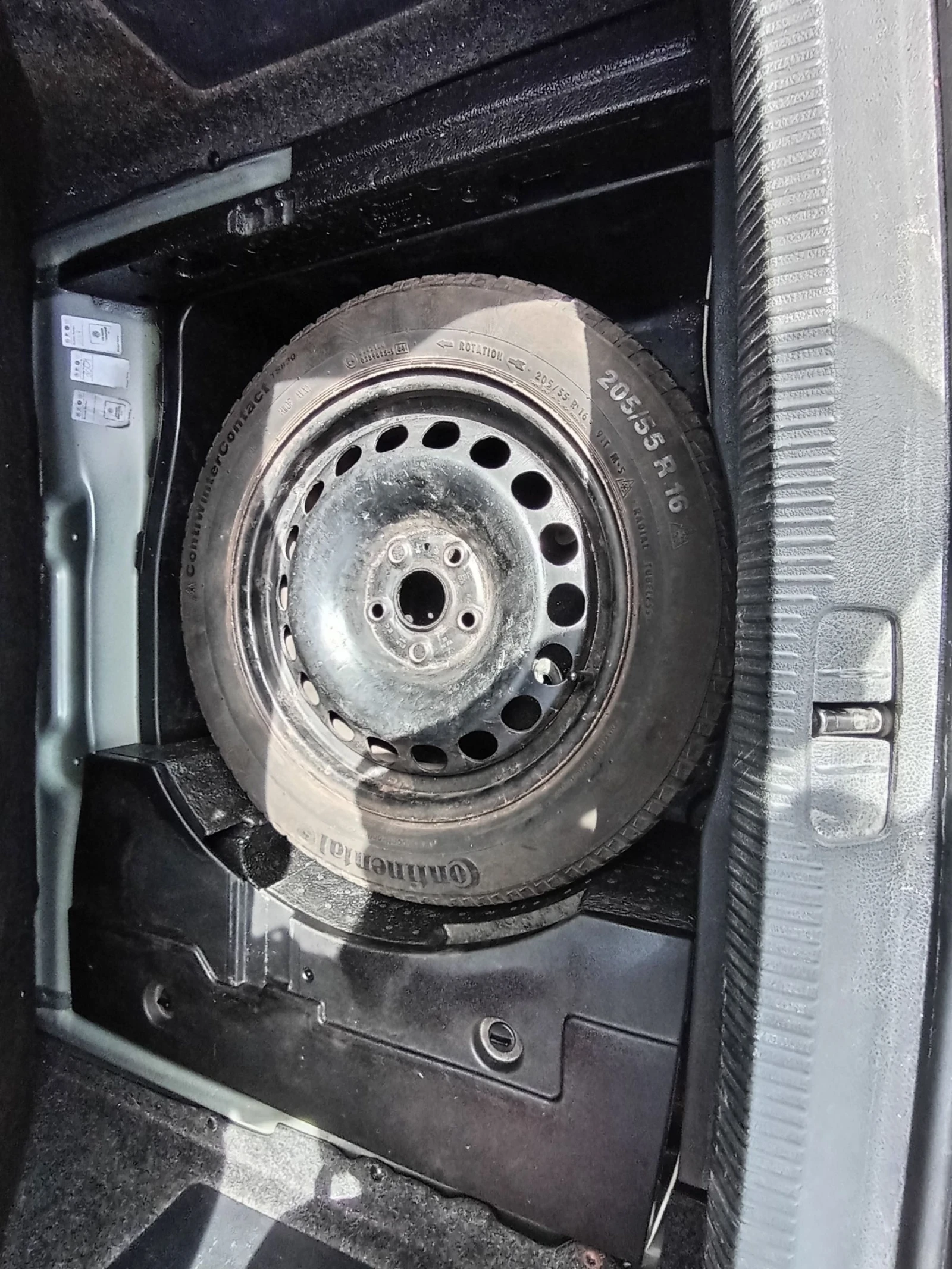 VW Passat 2.0 TDI, снимка 15 - Автомобили и джипове - 54239610