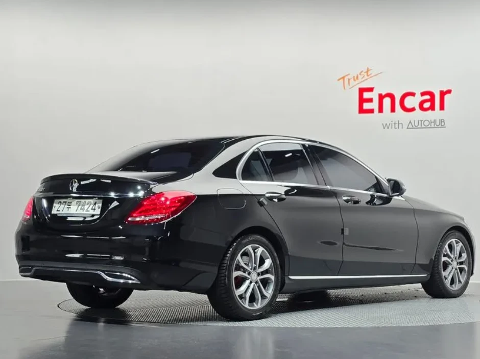 Mercedes-Benz C 220 D Avantagarde W205, снимка 2 - Автомобили и джипове - 54567267