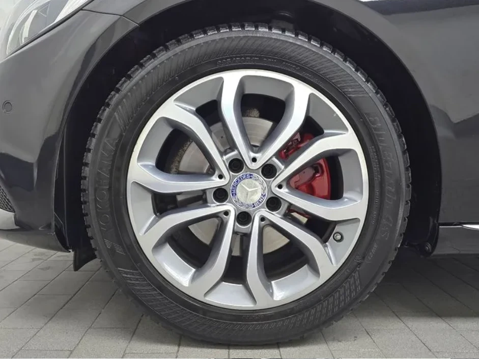 Mercedes-Benz C 220 D Avantagarde W205, снимка 5 - Автомобили и джипове - 54567267