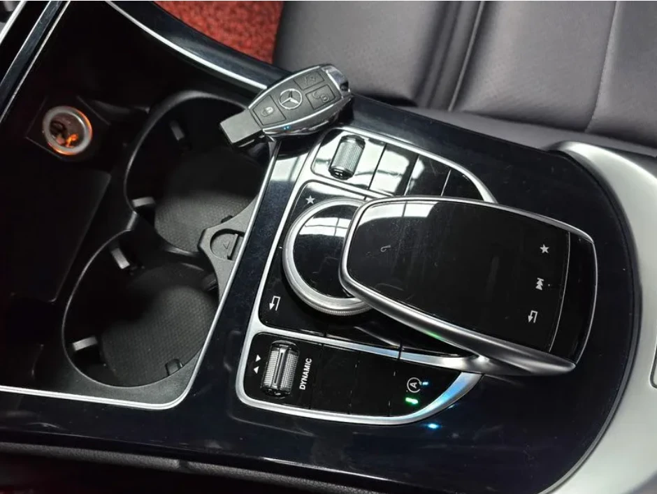 Mercedes-Benz C 220 D Avantagarde W205, снимка 14 - Автомобили и джипове - 54567267